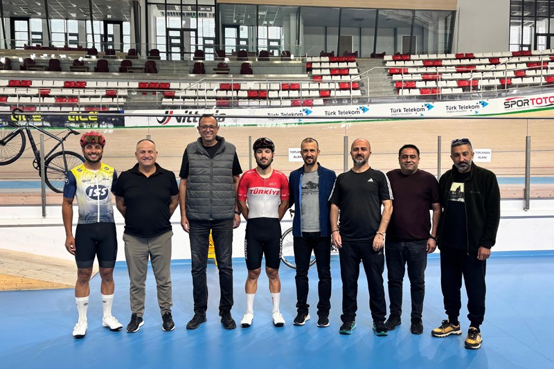 ALKÜ’LÜ MİLLİ BİSİKLETÇİ RAMAZAN YILMAZ’IN DÜNYA ŞAMPİYONASI HAZIRLIKLARINA BİLİMSEL DESTEK
